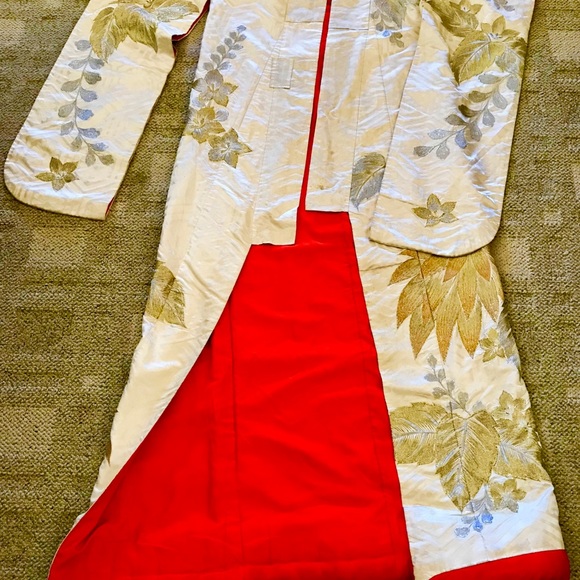 Vintage Japanese Wedding Kimono wear or wall art - Picture 1 of 11